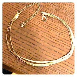 NWOT Multistrand gold layered choker